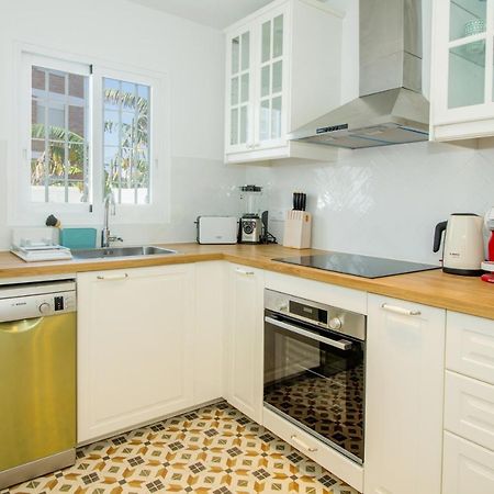 A Cozy And Elegant Townhouse Across The Beach Torre de Benagalbon Exteriér fotografie