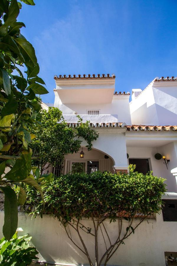 A Cozy And Elegant Townhouse Across The Beach Torre de Benagalbon Exteriér fotografie
