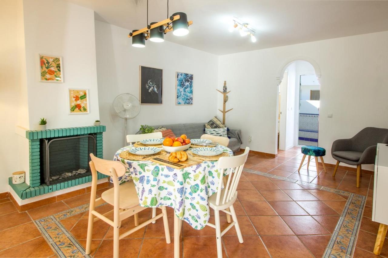 A Cozy And Elegant Townhouse Across The Beach Torre de Benagalbon Exteriér fotografie