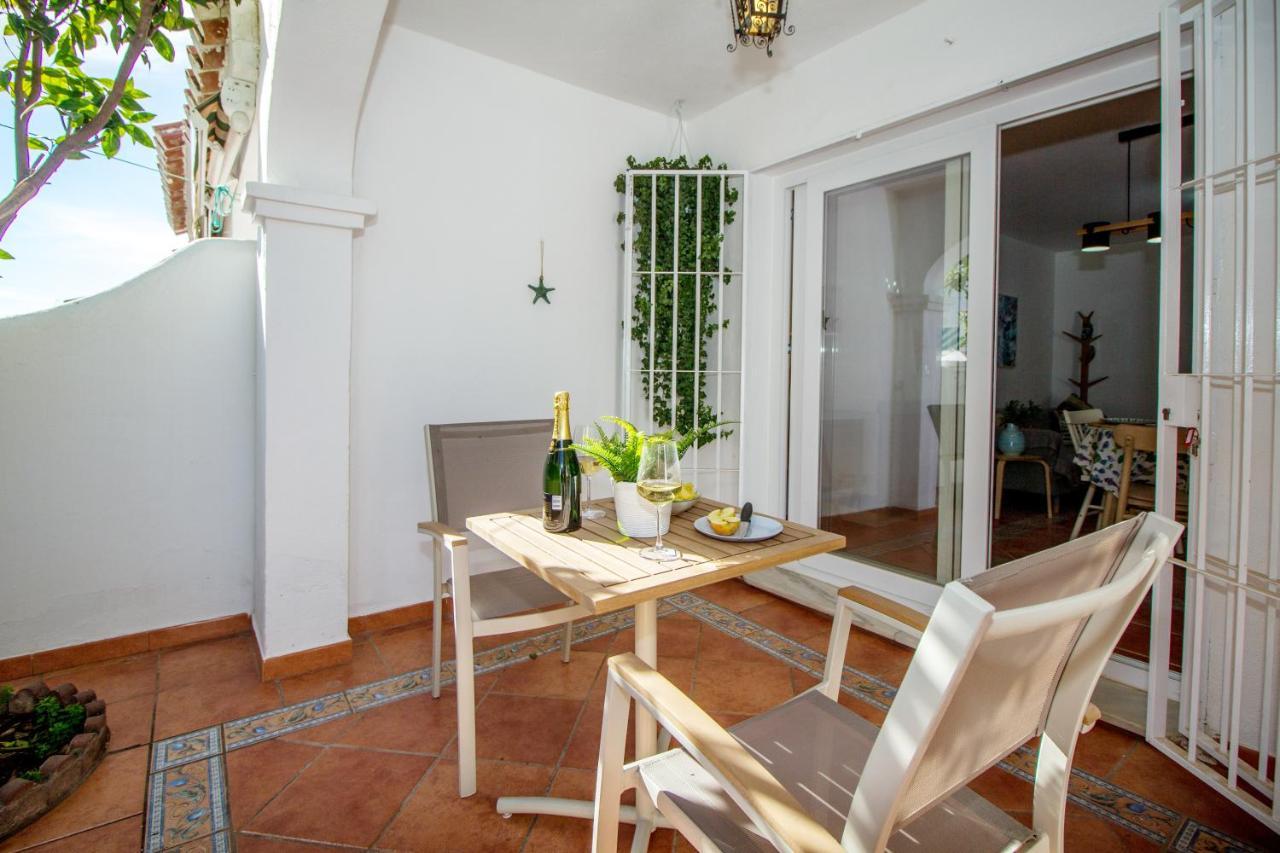 A Cozy And Elegant Townhouse Across The Beach Torre de Benagalbon Exteriér fotografie
